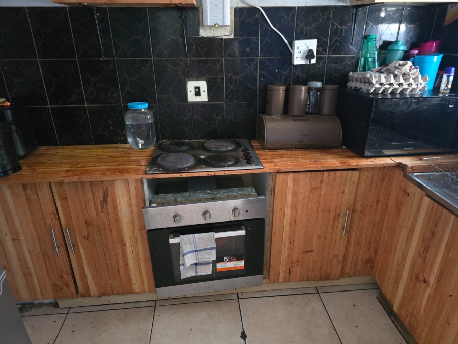3 Bedroom Property for Sale in Lentegeur Western Cape